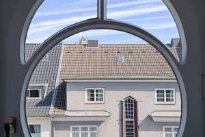 Vielleicht ist es jetzt so weit. Stadthaus mit Sonnengarten. – Die vollständige Adresse der Immobilie erhältst du vom Anbieter., 40545 Oberkassel, Düsseldorf – Vorschaubild 9