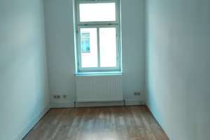 Helle 3-Zimmer Wohnung im 1. OG in Dresden Äußere Neustadt (Antonstadt) – Louisenstraße 89, 1099 Äußere Neustadt, Dresden – Vorschaubild 1