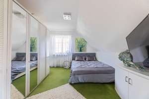 Aufwendig modernisiertes Einfamilienhaus in Sackgassenlage – Die vollständige Adresse der Immobilie erhältst du vom Anbieter., 25746 Heide – Vorschaubild 23