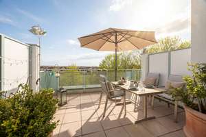 STILVOLLE 4 ZIMMER MAISONETTEWOHNUNG MIT DACHTERASSE – Die vollständige Adresse der Immobilie erhältst du vom Anbieter., 81739 Altperlach, München – Vorschaubild 10