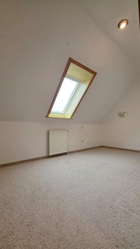 Immobilie in Tremsbüttel - Tremsbüttel: EFH (Bj. 83) +Garage/V´Keller, ca. 297m² Wohn-/Nutzfl., 6 Räume,  ca. 607m² Grundstück - Bild 2