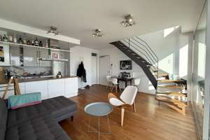 Möblierte 2-Zimmer-Maisonette-Wohnung mit Einbauküche, Balkon und Rheinblick – Anna-Schneider-Steig 9, 50678 Altstadt/Süd, Köln – Vorschaubild 3