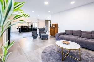 Moderne Stadtvilla mit Pool und großzügigem Garten – luxuriöses Wohnen in ruhiger Lage von Neuried – Die vollständige Adresse der Immobilie erhältst du vom Anbieter., 77743 Neuried – Vorschaubild 5