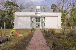 Bezugsfrei! Moderne 3-Zimmer-Maisonette in grüner und zentraler Lage