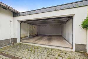 SCHADE IMMOBILIEN - Attraktives Einfamilienhaus mit zwei Garagen und Wohlfühlcharakter! – Die vollständige Adresse der Immobilie erhältst du vom Anbieter., 58840 Plettenberg – Vorschaubild 4