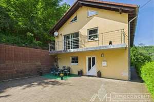 Zweifamilienhaus| ca. 215 m² Wohnfläche | ca. 3.500 m² Grundstück | Anbau von 2002 | 2 Garagen – Die vollständige Adresse der Immobilie erhältst du vom Anbieter., 55779 Heimbach – Vorschaubild 3