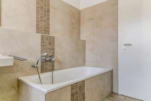 Lichtdurchflutete Penthouse-Wohnung mit Dachterrasse unweit der Münchener City – 81377 Am Waldfriedhof, München – Vorschaubild 8