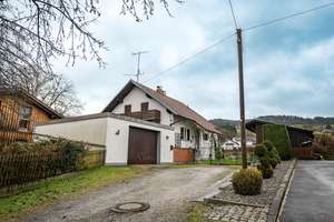 Gepflegtes Haus in Hunderdorf. – Die vollständige Adresse der Immobilie erhältst du vom Anbieter., 94336 Hunderdorf – Vorschaubild 3