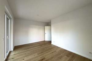 NEUBAU-3-Zimmer-Gartenwohnung mit Süd-Terrasse + wohnlich ausgebautem Souterrain (2 Räume + 2. Bad) – Kranichweg 33, 81827 Waldtrudering, München – Vorschaubild 5