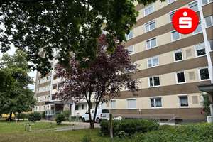 3 Zimmer mit Balkon & grünem Weitblick in Nürnberg/ Gartenstadt!