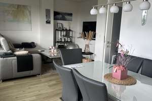 Helle 2-Zimmer- Wohnung mit Einbauküche