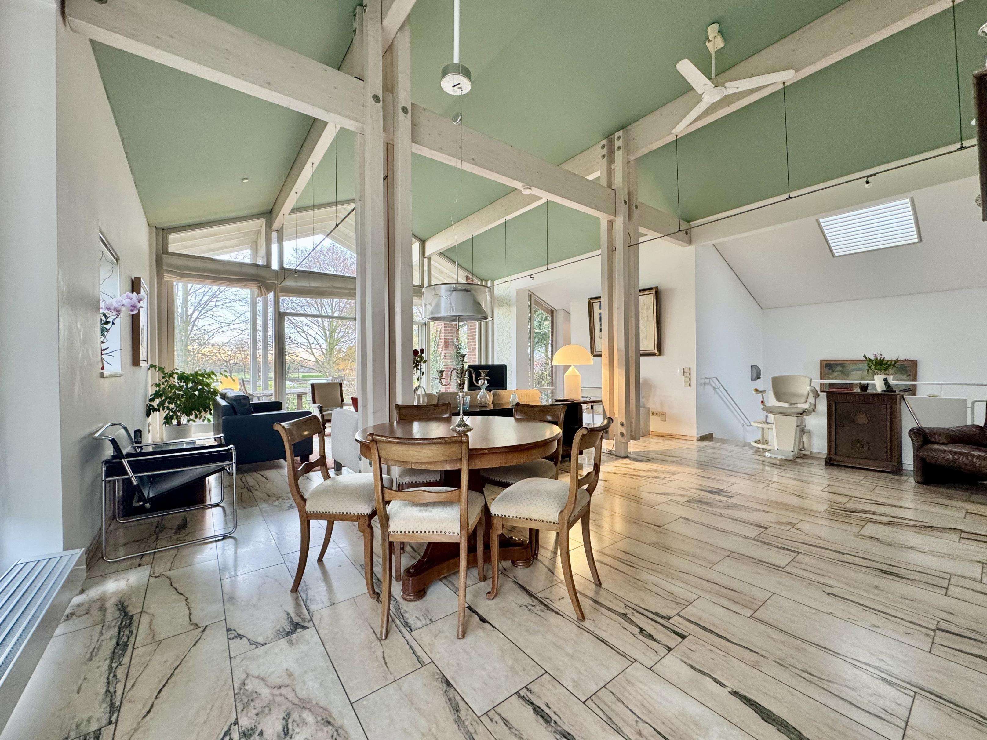 Immobilie in Emlichheim - Individuelles Architektenhaus mit Blick auf die Vechte in Emlichheim - Bild 1