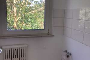 Gemütliche 3-Raum-Wohnung in absolut ruhiger Wohnlage, ab sofort! – Kunkelsberg 7, 45239 Fischlaken, Essen – Vorschaubild 8