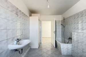 Bezugsfreie 4-Zimmer-Wohnung in der Paulsstadt I kürzlich saniert – Die vollständige Adresse der Immobilie erhältst du vom Anbieter., 19053 Paulsstadt, Schwerin – Vorschaubild 9