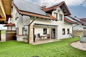 Viel Platz und Luxus für die ganze Familie! – Die vollständige Adresse der Immobilie erhältst du vom Anbieter., 84562 Mettenheim – Vorschaubild 1