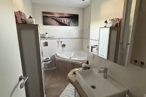 Freundliches Haus in Flörsheim am Main OHNE MAKLER – Main-Taunus-Kreis – Vorschaubild 5
