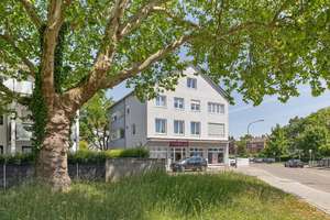 PROVISIONSFREI: komplett sanierte 3-ZKB mit Stellplatz und 2 Balkonen in Top Lage! – Bürgermeister-Bohl-Str. 24, 86157 Pfersee-Süd, Augsburg – Vorschaubild 1
