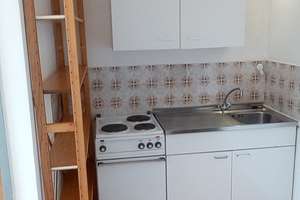 Wohnen mit Charakter: Kompaktes Apartment in Regensburg – Herrichstraße 23, 93049 Westenviertel, Regensburg – Vorschaubild 2