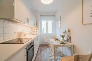 ++ Frisch sanierte 2 Zimmer mit viel Licht in gepflegtem Haus ++ Bezugsfrei ++ – Die vollständige Adresse der Immobilie erhältst du vom Anbieter., 10437 Prenzlauer Berg, Berlin – Vorschaubild 10