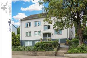 Bielefeld-Sieker: Frisch renovierte 3 Zimmer-Wohnung mit Balkon und Einzelgarage – Die vollständige Adresse der Immobilie erhältst du vom Anbieter., 33605 Stieghorst, Bielefeld – Vorschaubild 2