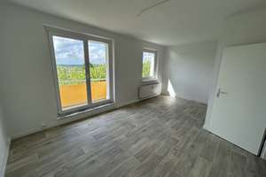 Genau das Richtige! Frisch sanierte 4-Zimmer-Wohnung! – Straße der Deutschen Einheit 27, 39326 Wolmirstedt – Vorschaubild 1