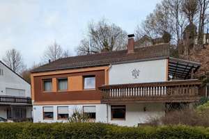 Großzügig wohnen. Clever investieren. Familienhaus mit Einliegerwohnung. – Die vollständige Adresse der Immobilie erhältst du vom Anbieter., 66969 Lemberg – Vorschaubild 2