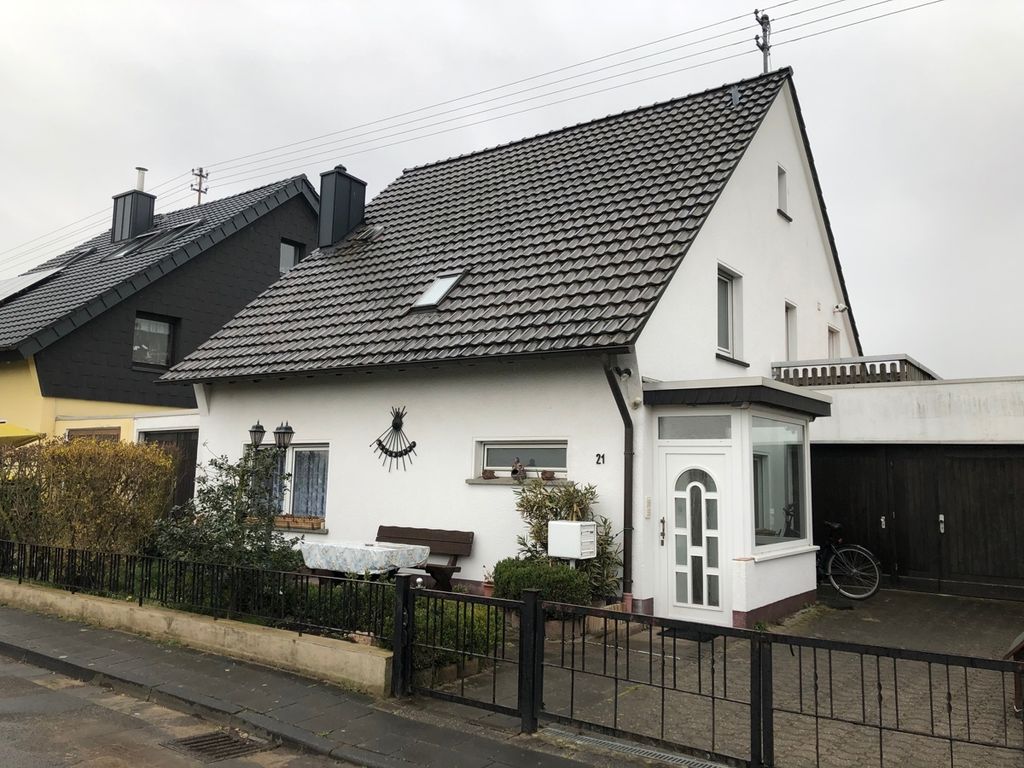 SANKT AUGUSTIN MEINDORF, im 2Familienhaus ca. 70 m² Wfl