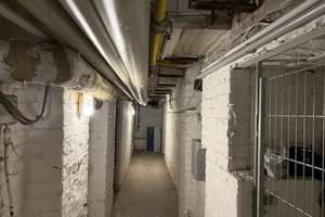 Bezugsfreie 3-Zimmer-Wohnung im Henselmannbau, unweit dem Strausberger Platz ***Lift***Wannenbad*** – Die vollständige Adresse der Immobilie erhältst du vom Anbieter., 10243 Friedrichshain, Berlin – Vorschaubild 20