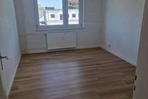 Lebendiges Viertel in Essen: 3,5-Zimmer-Wohnung mit modernisiertem Schnitt in Bergerhausen – Werrastraße 12, 45136 Bergerhausen, Essen – Vorschaubild 6