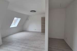 ANFRAGEN ÜBER DAS KONTAKTFELD +++ Moderne 2-Zimmer-Dachgeschosswohnung in Steglitz – Die vollständige Adresse der Immobilie erhältst du vom Anbieter., 12207 Lichterfelde, Berlin – Vorschaubild 2