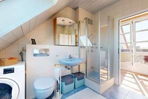 Attraktive Maisonette-Wohnung mit zwei Südbalkonen in Kirchheim – Die vollständige Adresse der Immobilie erhältst du vom Anbieter., 85551 Kirchheim bei München – Vorschaubild 15