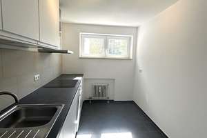 Sanierte 4-Zimmer Wohnung mit Balkon, EBK & Aufzug in Heilbronn-Ost – Die vollständige Adresse der Immobilie erhältst du vom Anbieter., 74078 Heilbronn, Heilbronn – Vorschaubild 3