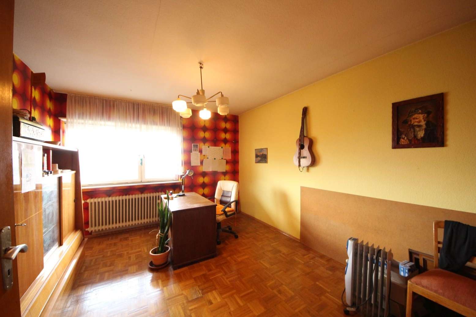 Immobilie in Obrigheim - Großzügiges Wohnhaus in schöner Aussichtslage ... - Bild 1