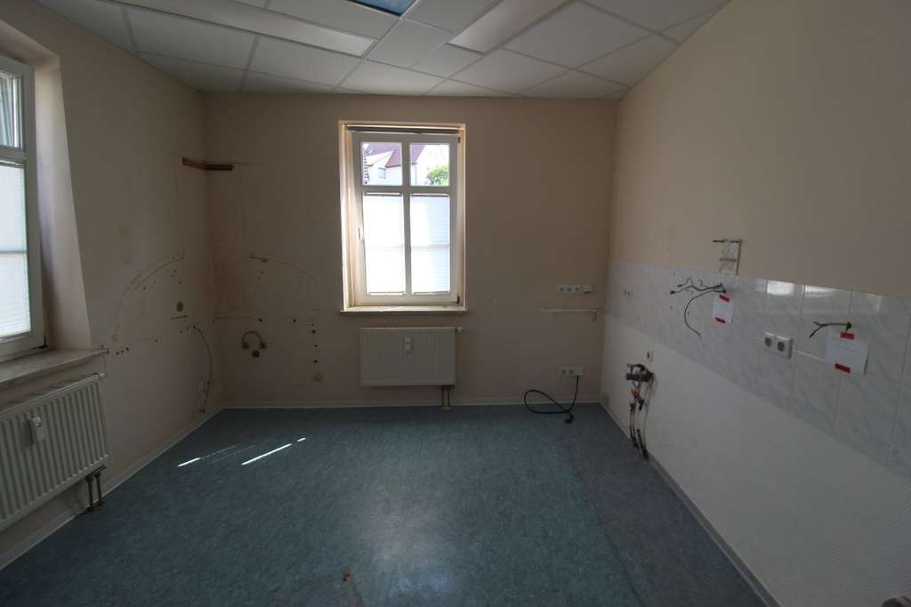 Immobilie in Nobitz - Ehemaliges Wohn- und Geschäftshaus mit vielen Möglichkeiten - Bild 3