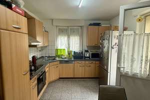 Wohnen & Vermieten kombinieren – Gepflegtes 3-Familienhaus mit Garten und stabilen Mieteinnahmen – Die vollständige Adresse der Immobilie erhältst du vom Anbieter., 74074 Heilbronn, Heilbronn – Vorschaubild 3
