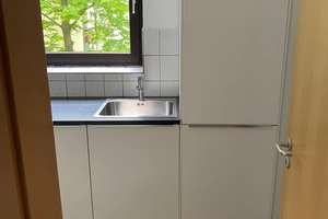 HELLE 4 ZIMMER WOHNUNG!!! zentrale Lage und viel Platz! – Peter-Bauer-Straße 16, 50823 Neuehrenfeld, Köln – Vorschaubild 7