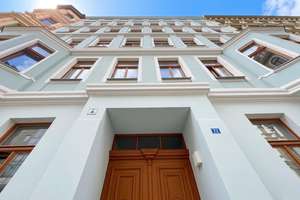 Provisionsfreie zentrale 4,5-Zi-Wohnung mit Balkon inmitten der Altstadt – Leibnizstraße 22, 39104 Altstadt, Magdeburg – Vorschaubild 2