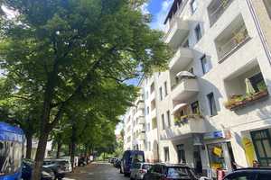Bis Dezember 2027! Tempelhofer Feld nah mit möblierte Single-Wohnung im gepfl. Altbau für 990 Euro w – Berlin – Vorschaubild 3