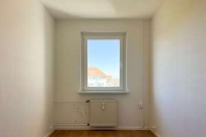 bezugsfrei: ruhige Lage | Südostbalkon | Aufzug | Fernwärme | Blick ins Grüne – Die vollständige Adresse der Immobilie erhältst du vom Anbieter., 4329 Heiterblick, Leipzig – Vorschaubild 6