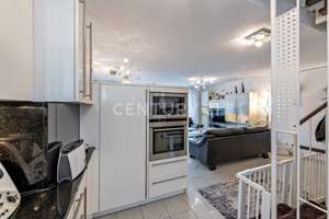 Sehr gepflegtes und modernes Reihenmittelhaus für die ganze Familie – Die vollständige Adresse der Immobilie erhältst du vom Anbieter., 70329 Hedelfingen (Ortsteil), Stuttgart – Vorschaubild 15