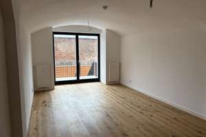 Helle 2‑Zimmer Wohnung mit Balkon und Gartenterrasse im EG in Erfurt-Krämpfervorstadt – Thälmannstraße 49, 99085 Krämpfervorstadt, Erfurt – Vorschaubild 1