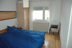 Lehenviertel / Im Grünen mit eigenem Gartenanteil großer Terrasse und einer Pergola - Teilsaniert – Zellerstraße 83, 70180 Weinsteige, Stuttgart – Vorschaubild 11