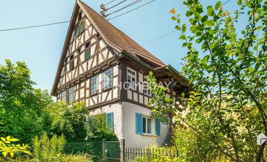 Historisches Fachwerkhaus: Das "Schlössle" mit Geschichte & Potenzial wartet auf neue Eigentümer