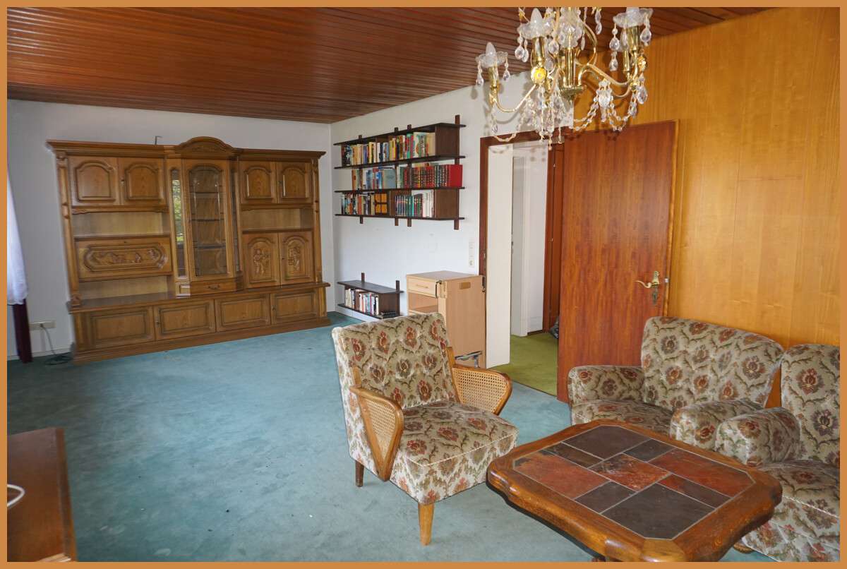 Immobilie in Neuried - Doppelhaushälfte mit viel Potential auf tollem Grundstück in Altenheim - sofort bezugsfrei ! - Bild 0