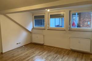KA-Durlach-Bahnhofsnähe / 2-Zi-DG-Wohnung im Rückgebäude/ ab 01.10.2026 – Die vollständige Adresse der Immobilie erhältst du vom Anbieter., 76227 Durlach, Karlsruhe – Vorschaubild 4