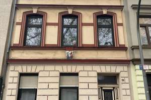 Schicke 2-Zimmer-Wohnung mit Balkon im 2. OG in Köln-Mülheim – Montanusstraße 49, 51065 Mülheim (Ortsteil), Köln – Vorschaubild 1