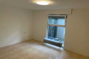Große, helle 4-Zimmerwohnung in ruhiger Lage in Metzingen  – Reutlingen (Kreis) – Vorschaubild 11