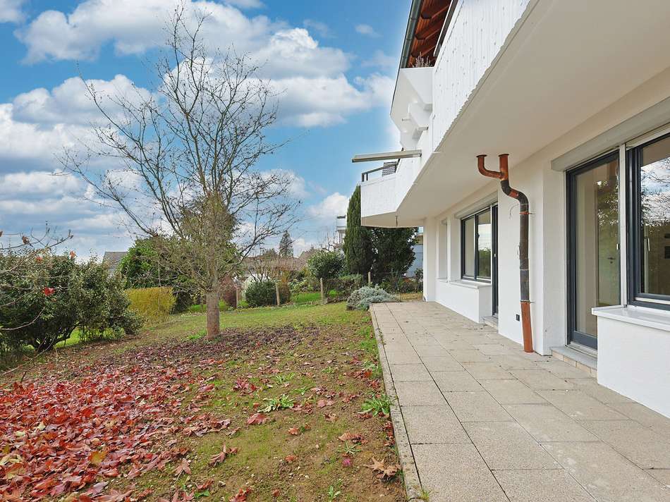 Schöne, große Terrasse und ...