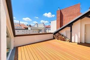 Große Terrasse | 3 Zimmer | Kamin | Dachgeschossmaisonette nahe Bergmannkiez | – Die vollständige Adresse der Immobilie erhältst du vom Anbieter., 10965 Kreuzberg, Berlin – Vorschaubild 1