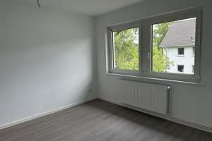 Renovierte 2,5-Zimmer-Wohnung mit Balkon – Nibelungenstr. 12, 26123 Donnerschwee, Oldenburg (Oldenburg) – Vorschaubild 2